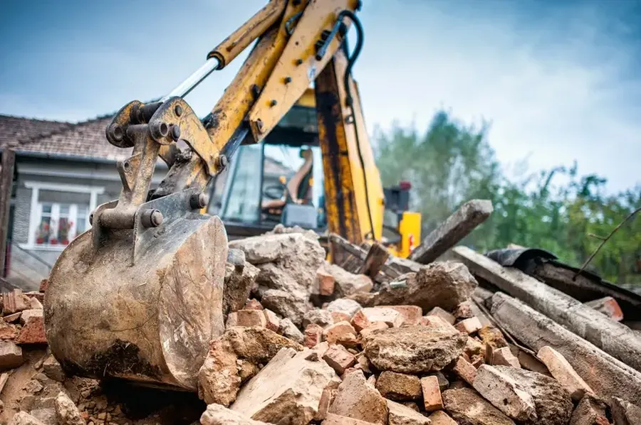 How Demolition Services Support Commercial Junk Clearing Austin, TX How Demolition Services Support Commercial Junk Clearing Austin, TX